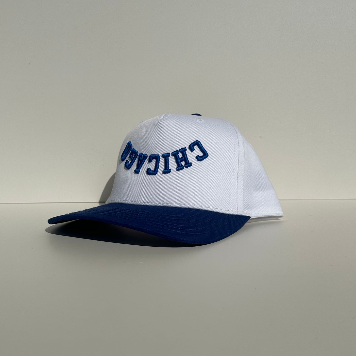 The Chicago Hat - White/Royal Blue