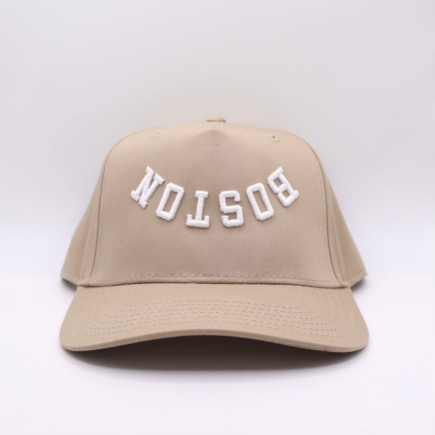 The Boston Hat - Tan/White